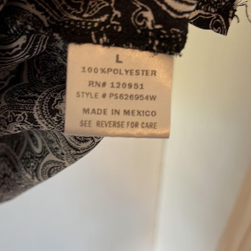 Pink Rose Pattern Tank Top - Picture 4 of 8